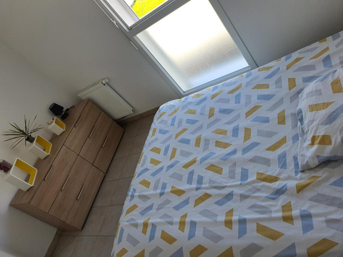 Chambre 11m2 dans maison toute équipée Tresses Esterno foto